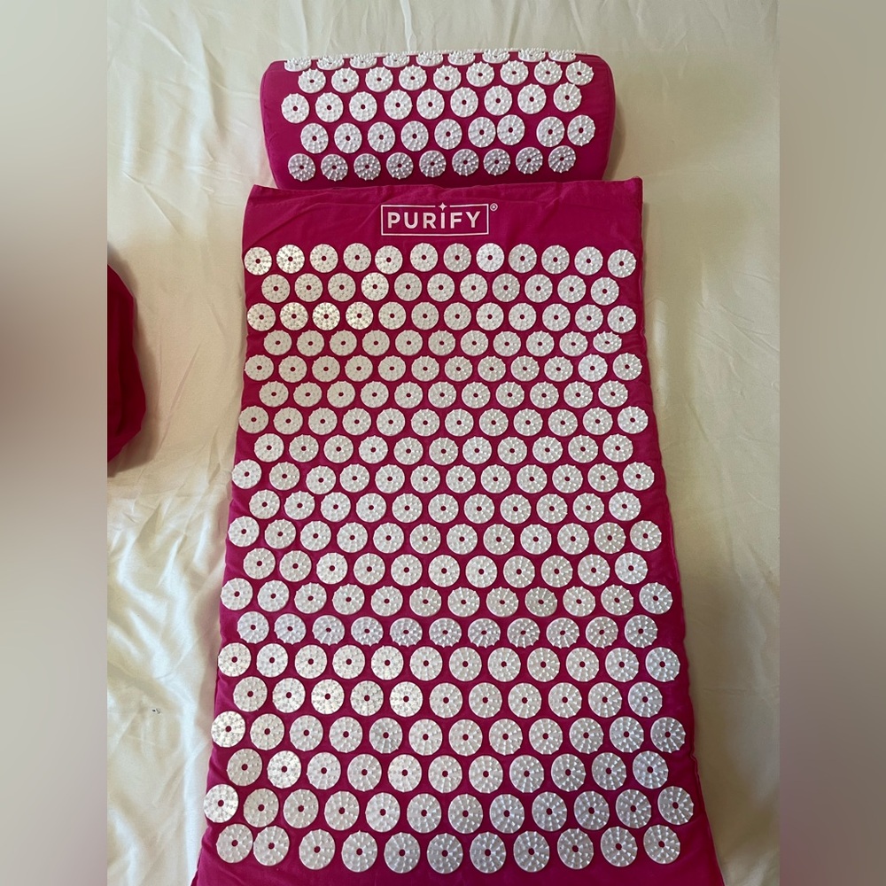 Acupressure Set | Mat, Pillow, & Bag | Hot Pink and White